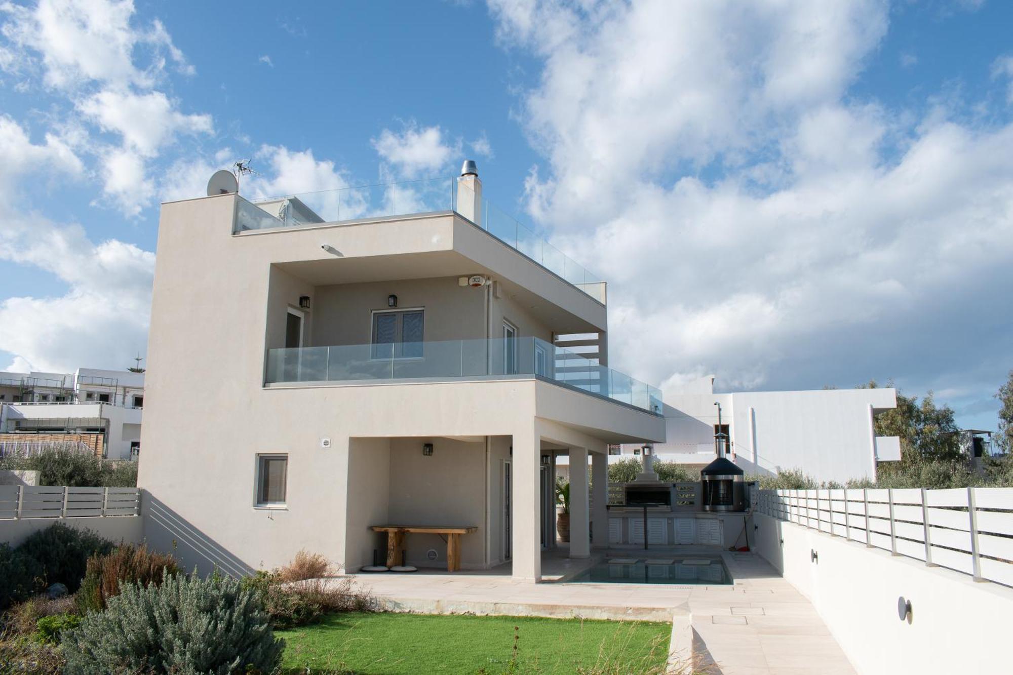 Villa Constantino With Heated Pool Kato Gouves Bagian luar foto