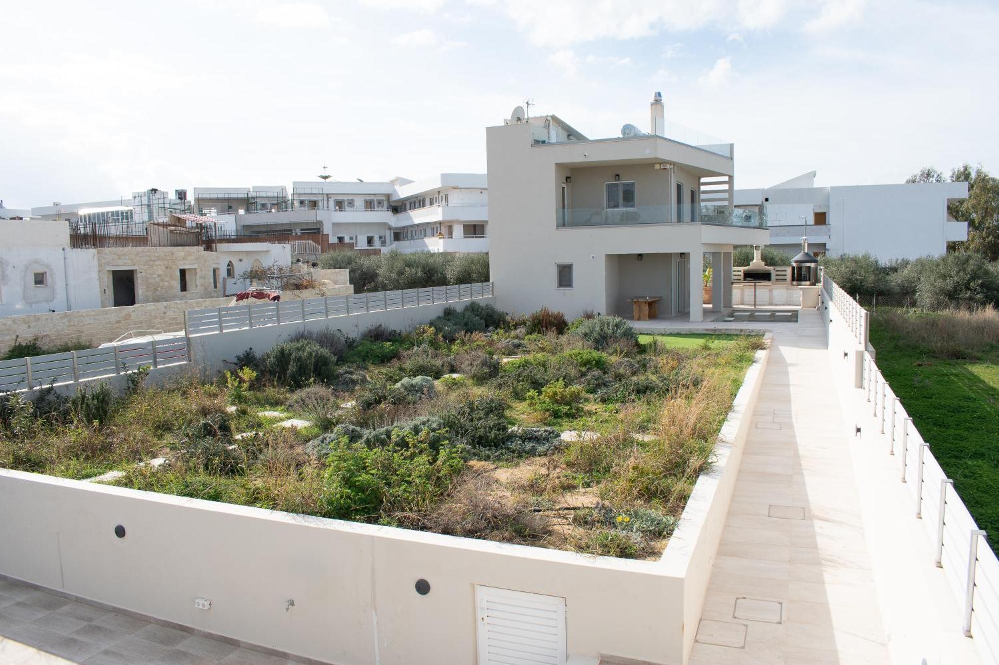 Villa Constantino With Heated Pool Kato Gouves Bagian luar foto